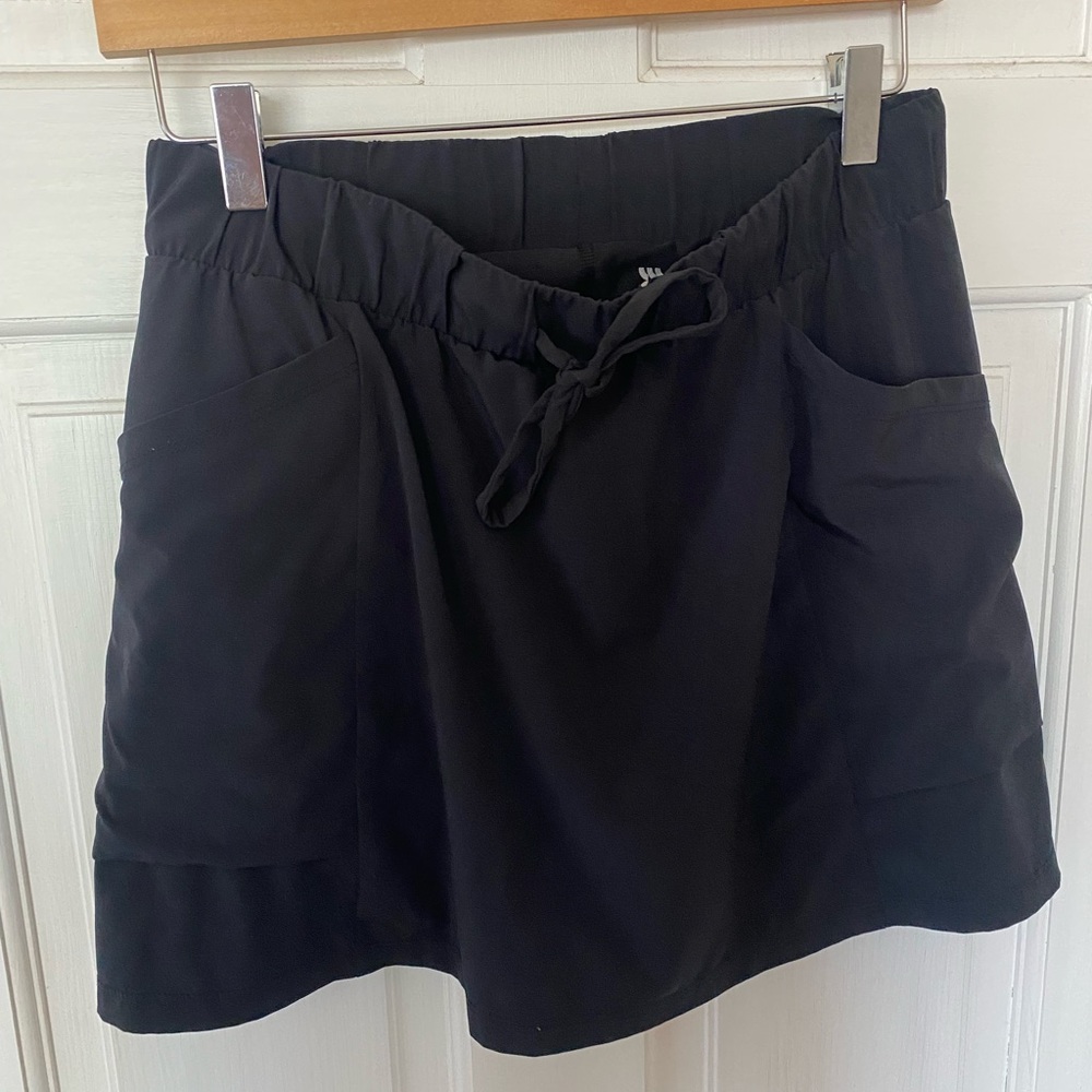 Black activewear mini skirt